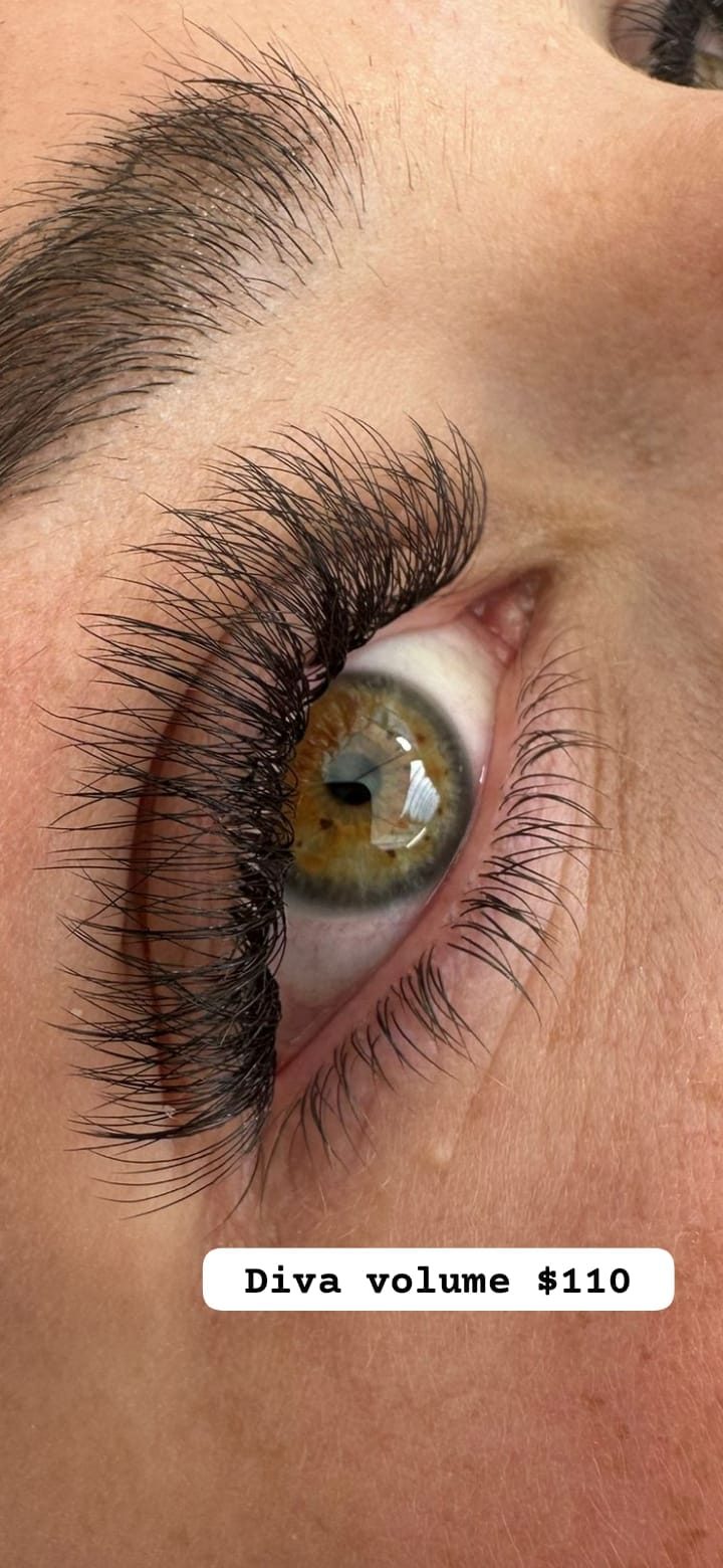 Diva volume lash extension set